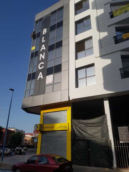 Bon magasin commercial à louer
