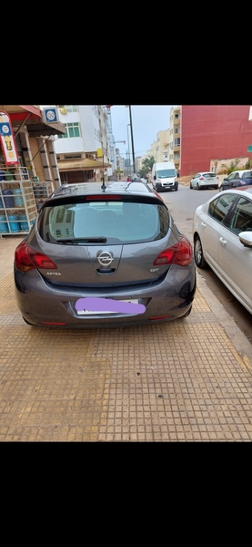 Opel astra à louer